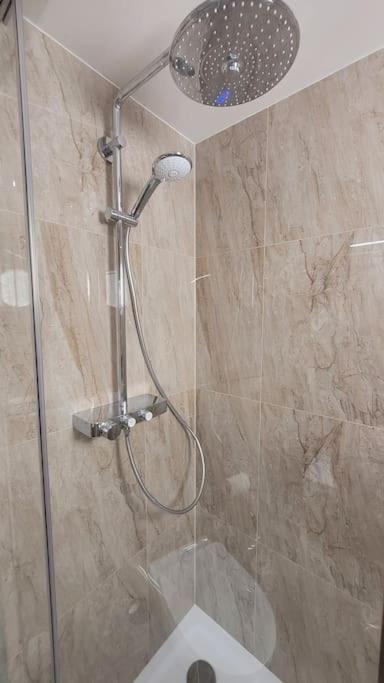 Luxusni Apartman Nedaleko Centra Praga Esterno foto